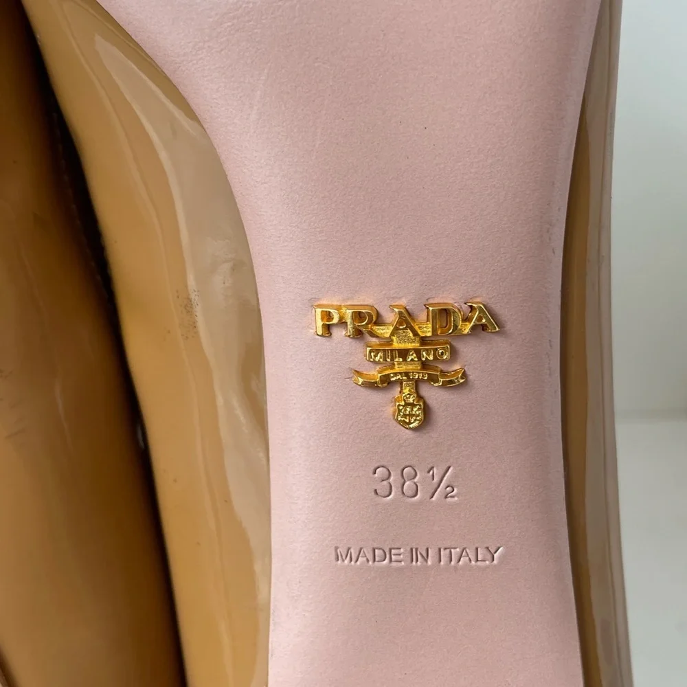 Beautiful Prada Heels Size 38.5 - Picture 9 of 12